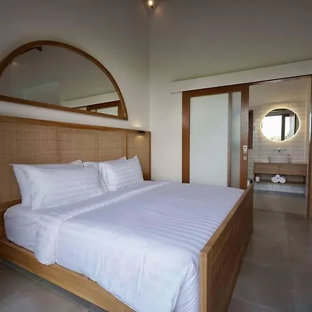 Villa Ikris - Tranquil Oasis In The Heart Of Canggu