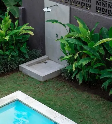 Ikris - Tranquil Oasis In The Heart Of Villa Canggu (Bali)